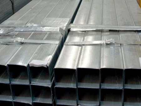 Труба профильная стальная 40х40х2 мм. Квадратная. Длина 6 м.-